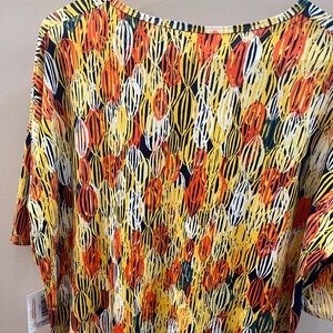 LuLaRoe Irma Tunic